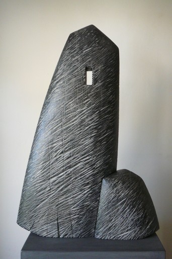 Pierre Levée V, hêtre, pièce unique, 66 x 44 cm, 2016